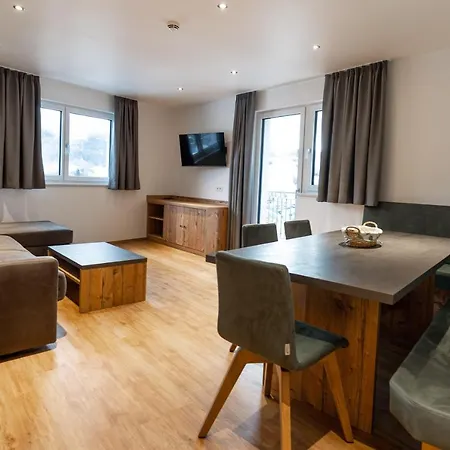 Apartment Luxapart Haus 2 *