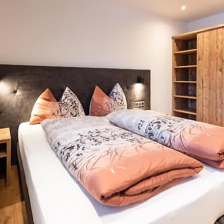 Apartment Luxapart Haus 2 *