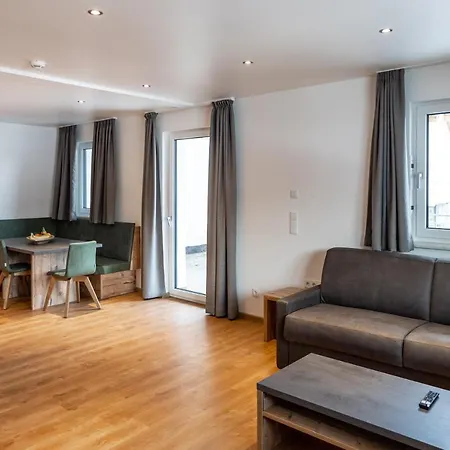 Luxapart Haus 2 Apartment Ladis